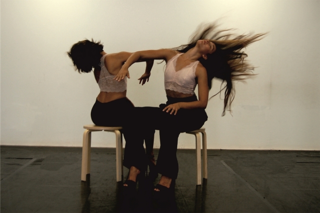 Las bailarinas Adriana Álvarez y Andrea Pérez