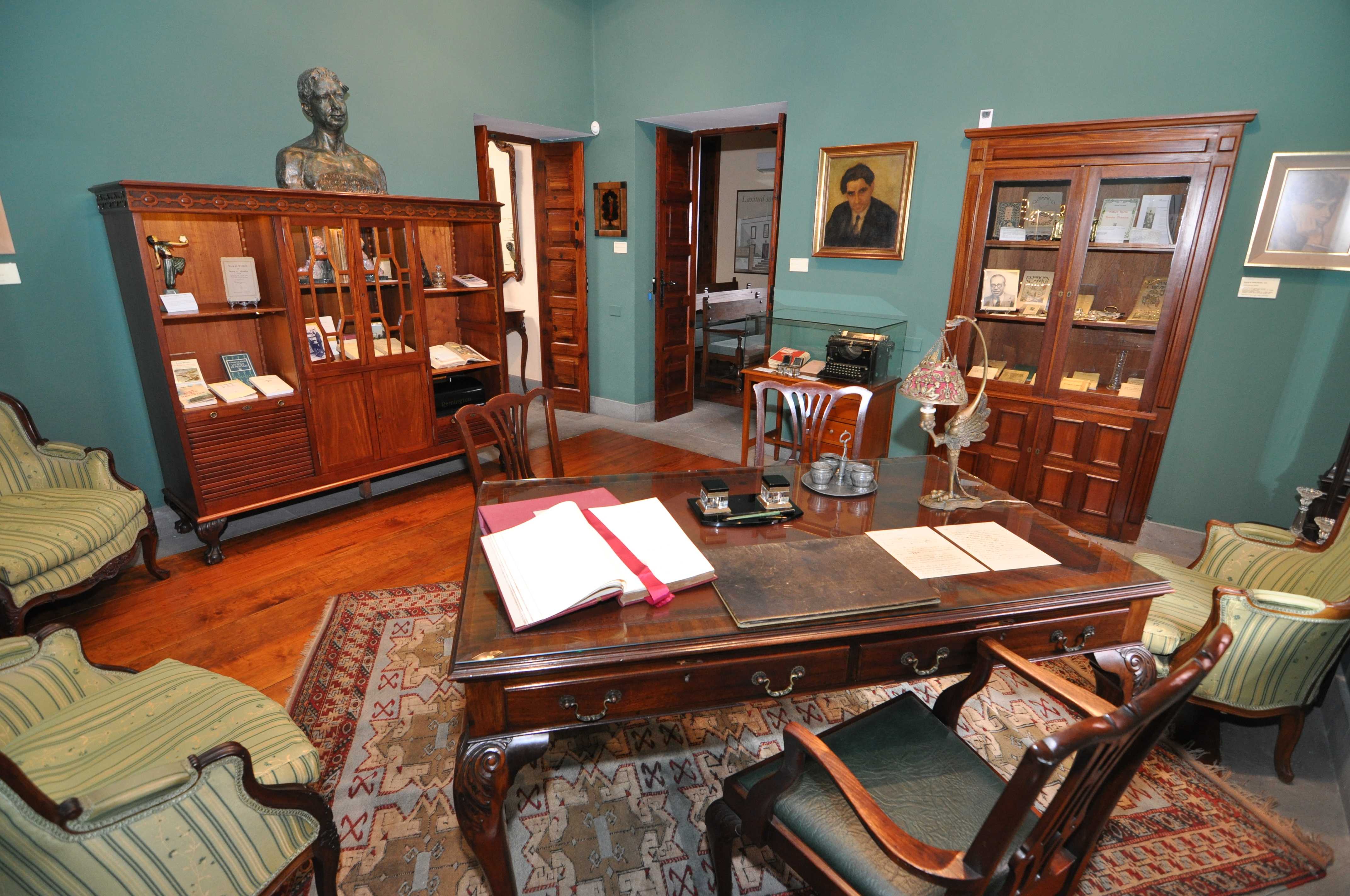 El despacho del poeta Tomás Morales según se conserva en la casa-museo